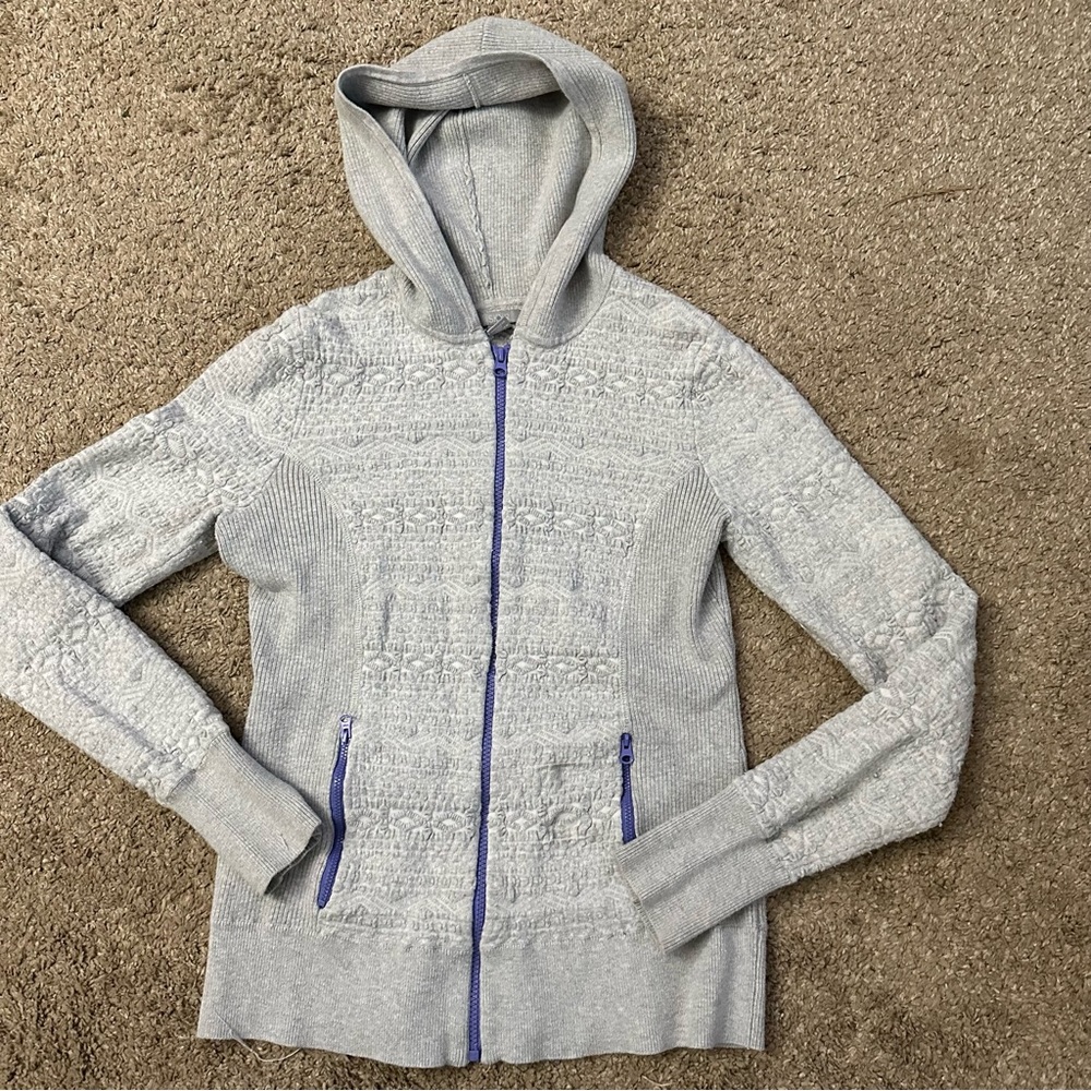 Woman’s size L SKYR zipper hoody